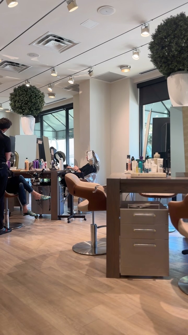 Mondays don’t have to be manic, Start your week with a peaceful hair appointment at Cerón in @hp_village! 🤍 
📞214.219.3600 to schedule a consultation with our hair experts. 
.
.
.
#mondayhair #hairsalon #blowdrystyle